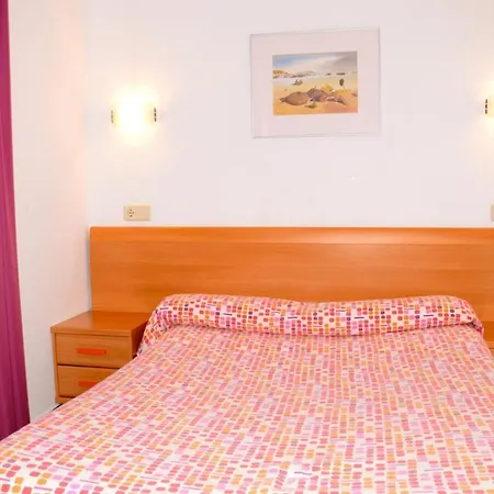 Apartment Nautic 3-2 *